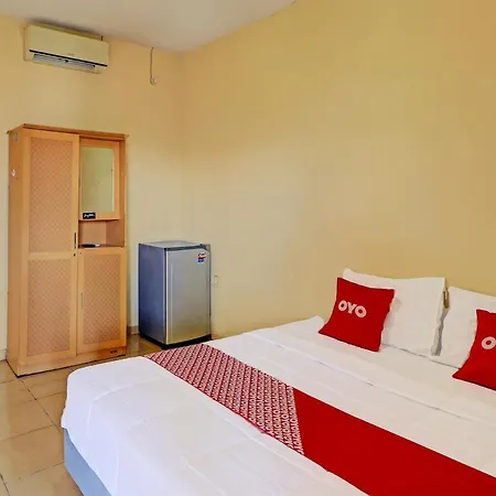 Oyo 91628 Glogor Guest House